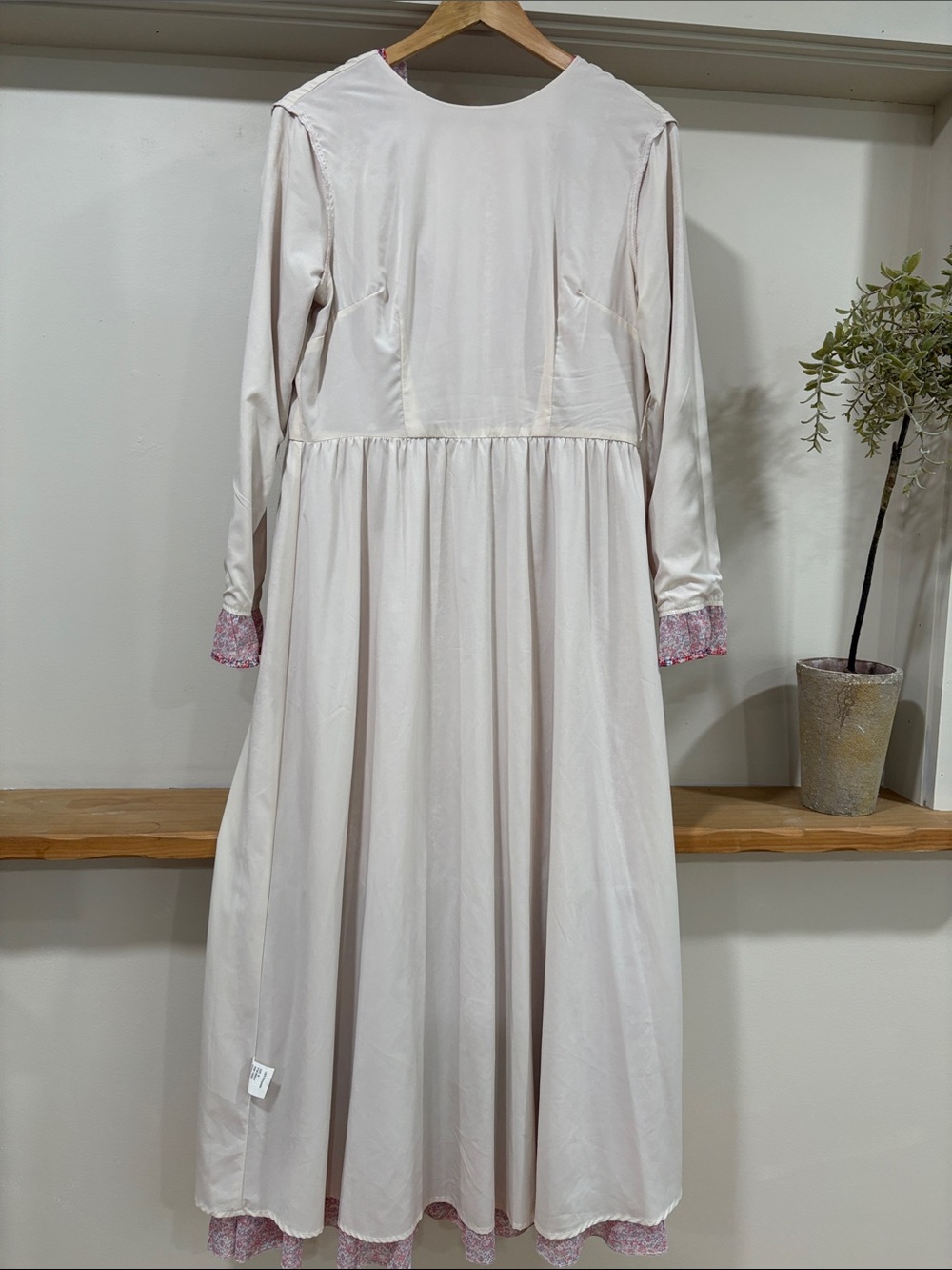 Gemma Allright Floral Farmhouse Ruffle Maxi Dress, Size M - Picture 7 of 12